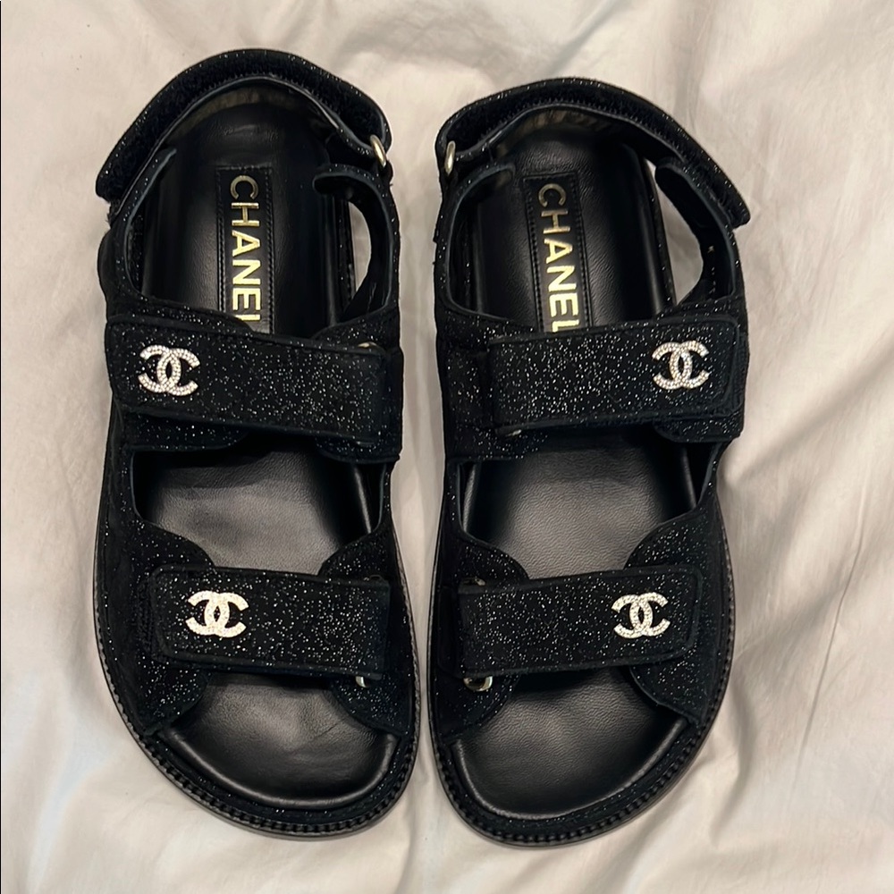 CHANEL Black Sport-Luxury Sandals with Iconic CC Logo